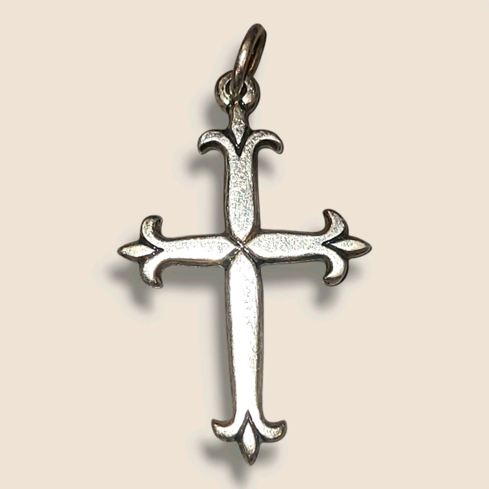 Retired James Avery Sterling Fleuree Medium Cross Pendant 1 1/4" Including Bale - Picture 2 of 6